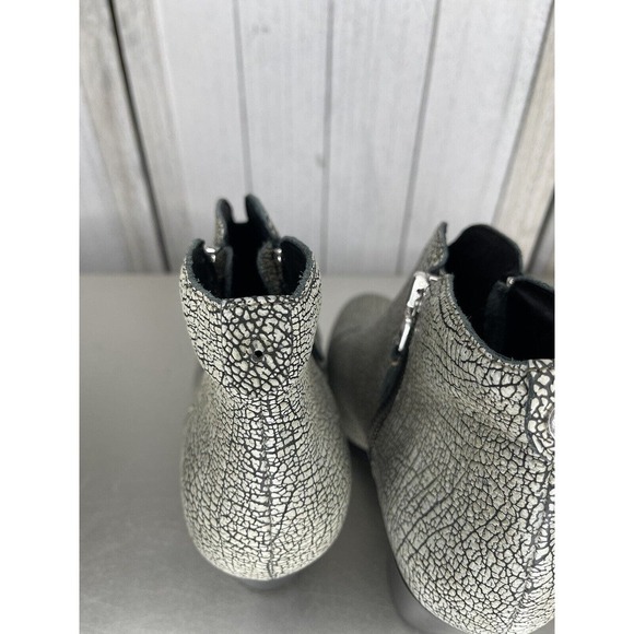 RAG & BONE Crackle Leather Newbury Double Zip Booties Boots Size 39.5 US 9.5 - Picture 6 of 8